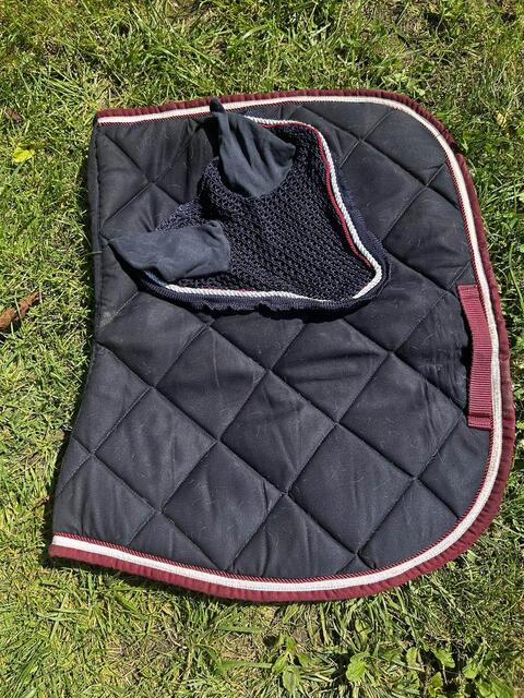 Ensemble tapis et bonnet