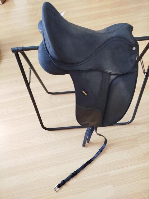Selle dressage Wintec Isabell 16'5 cair