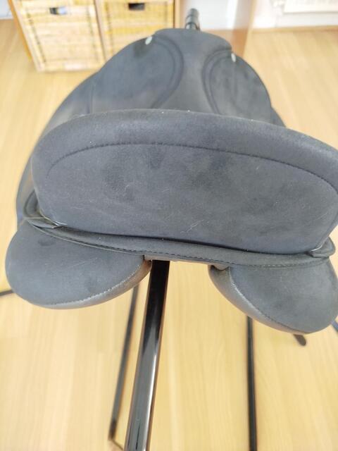 Selle dressage Wintec Isabell 16'5 cair