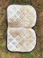 Tapis blanc avec bordure simili cuir croco marron