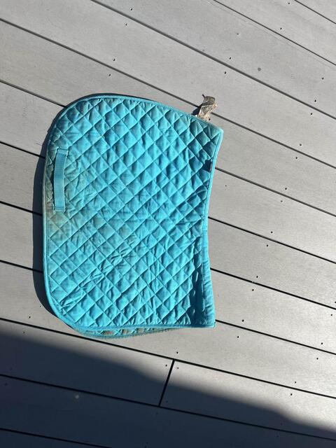 tapis fouganza bleu