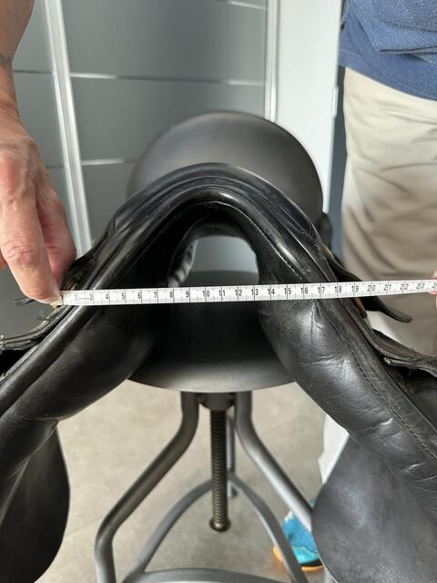 Selle de dressage - Sommer / Columbus 17.5