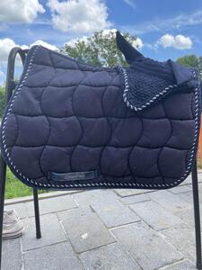 ensemble bonnet et tapis poney Greenfield