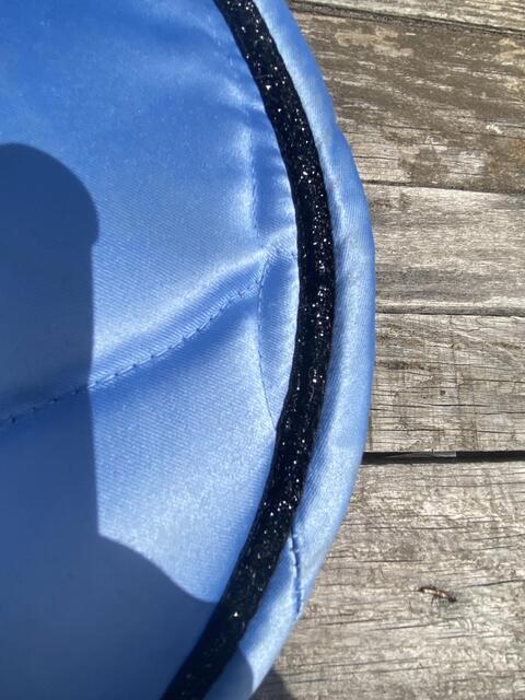 Tapis bleu