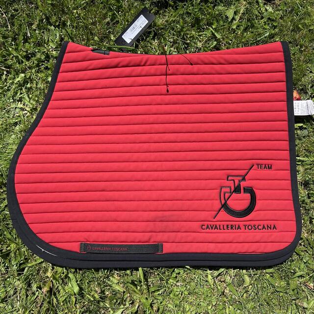 Tapis Cavalleria Toscana rouge