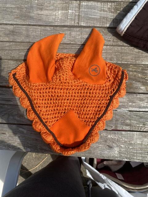 Bonnet orange