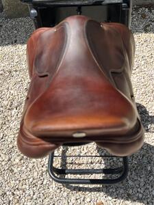 SELLE HERMES CAVALE taille 17 irish/taupe MIXTE 2019 PARFAIT ETAT + BOITE HERMES