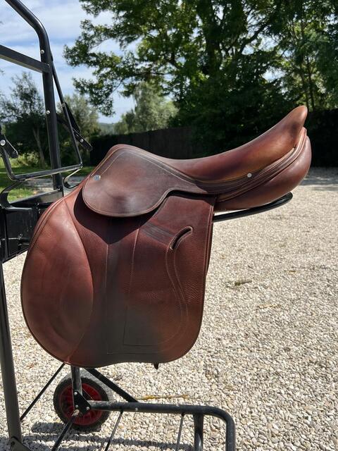 SELLE HERMES CAVALE taille 17 irish/taupe MIXTE 2019 PARFAIT ETAT + BOITE HERMES