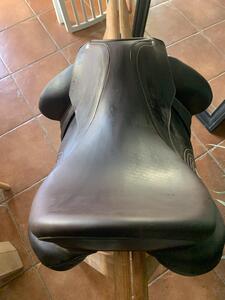 Selle dressage excellent état