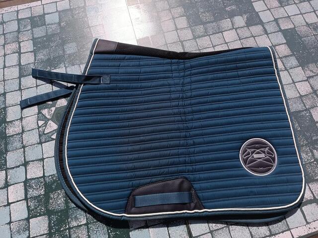 Tapis fouganza bleu