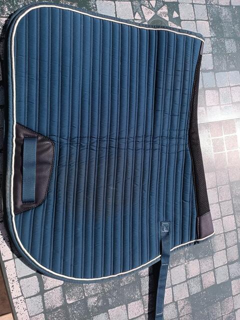 Tapis fouganza bleu