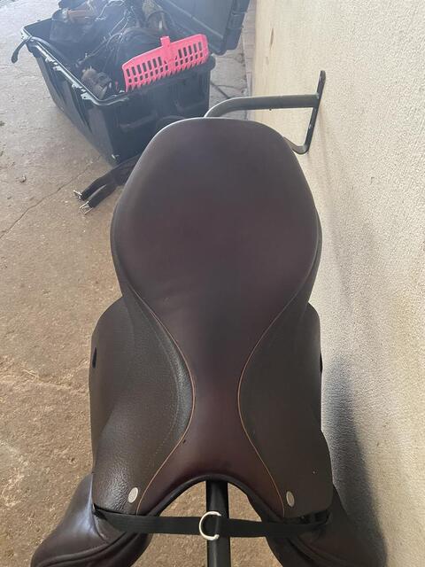 SELLE EQUIPE 16/K Brown arcade 22 matelassures ar+1 liseré tour de siège New market taquets av 1 ar 2