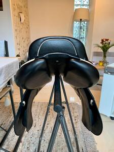 Selle CWD noire