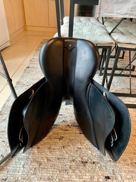 Selle CWD noire