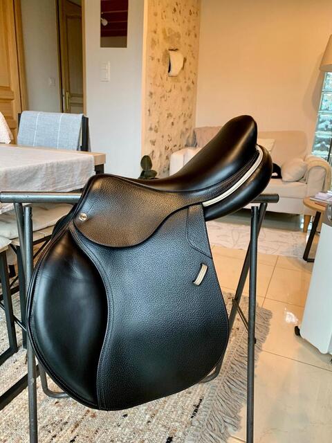 Selle CWD noire