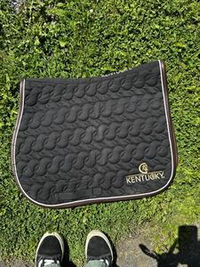 Tapis kentucky noir