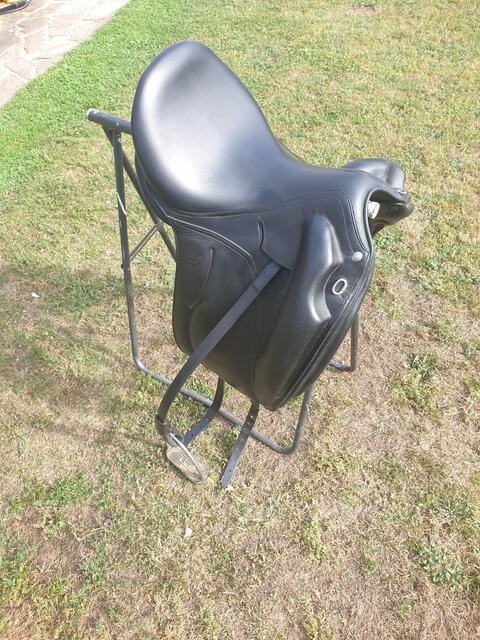 Selle de dressage