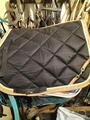 Tapis noir hkm