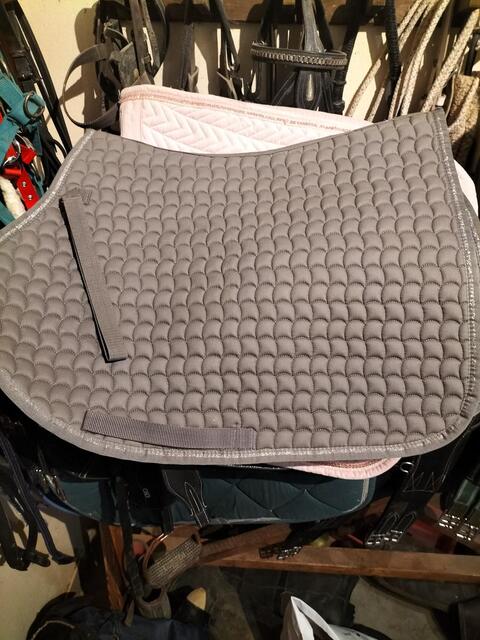 Tapis gris eskadron