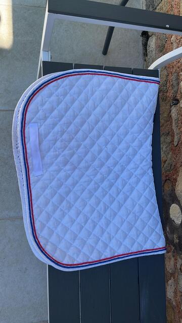 Tapis blanc