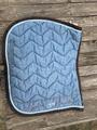 tapis bleu lagon