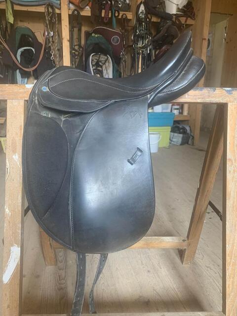 selle dressage enfants