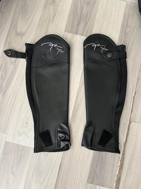 Chaps Dyon/Freejump