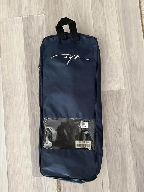 Chaps Dyon/Freejump
