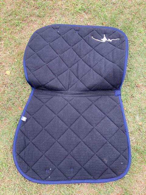 Tapis Dy’on bleu marine