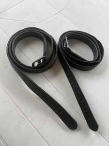Étrivières à paillettes noires
