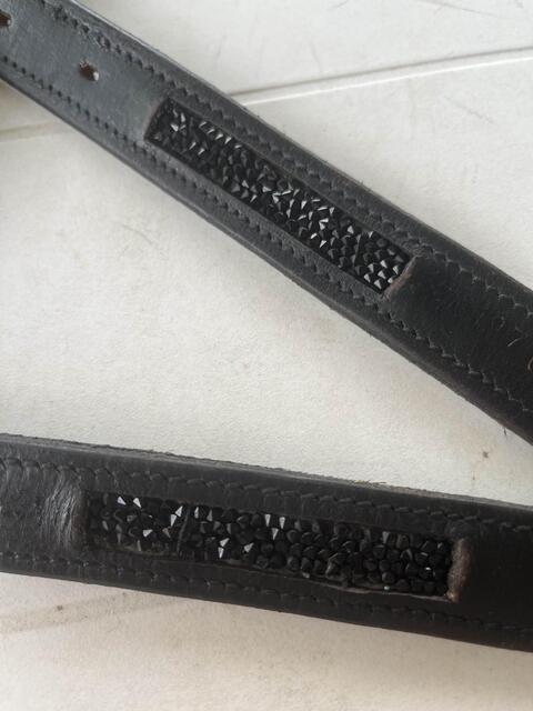 Étrivières à paillettes noires