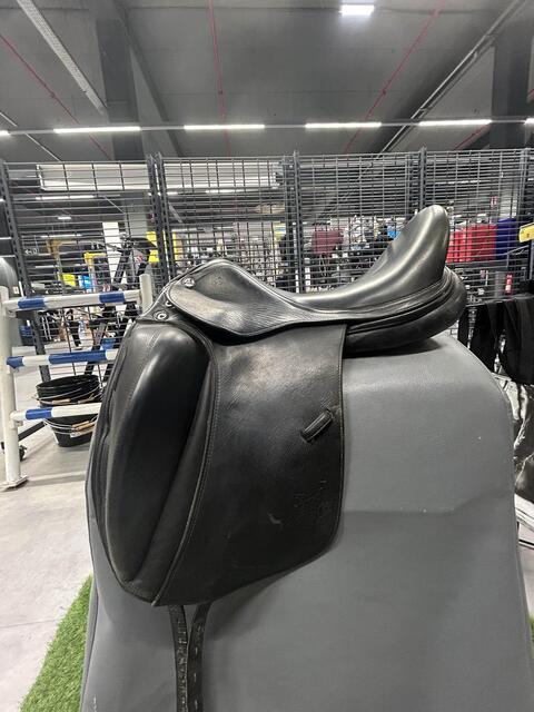 selle de dressage prestige