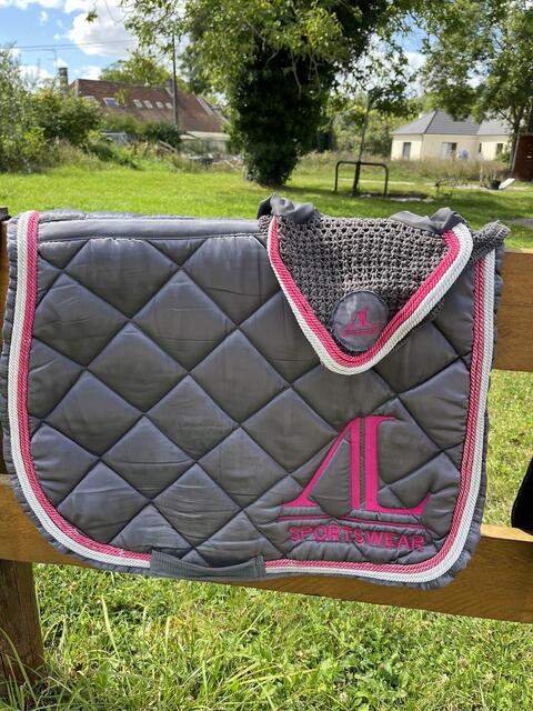 ensemble tapis bonnet alexandra ledermann