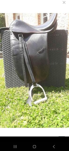 Selle de dressage