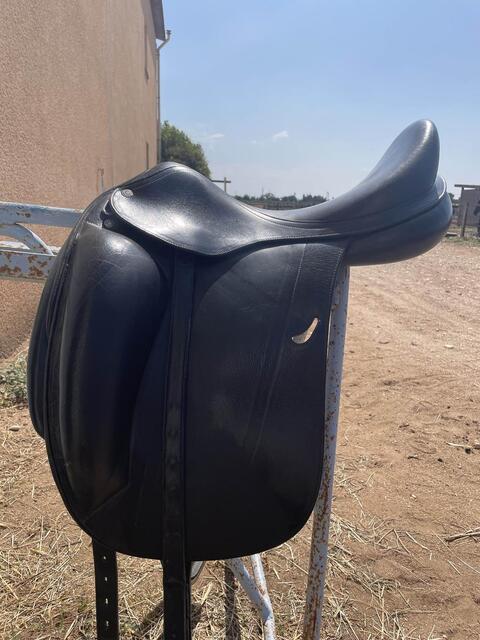 Selle de dressage