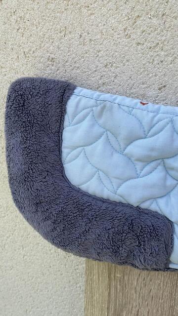 Amortisseur bleu et gris