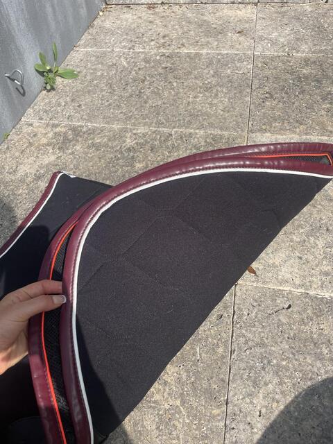 Tapis GEM noir & bordeaux