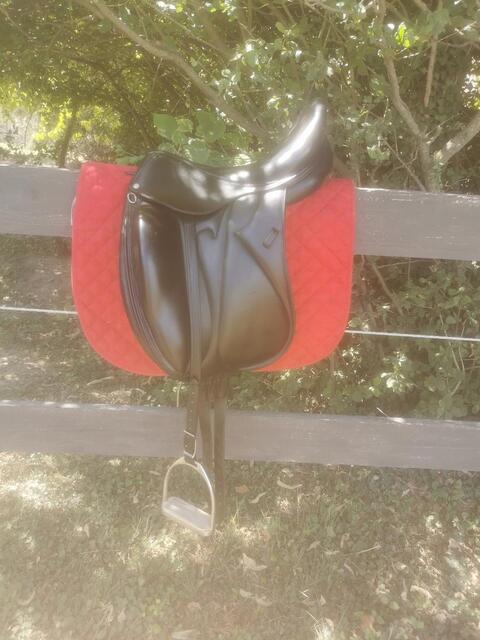 Selle de dressage