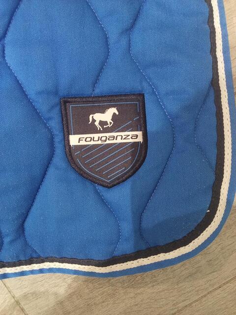 Tapis bleu