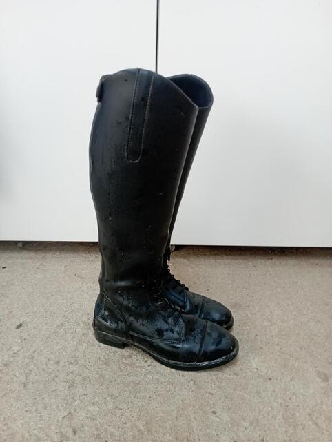 Bottes HKM