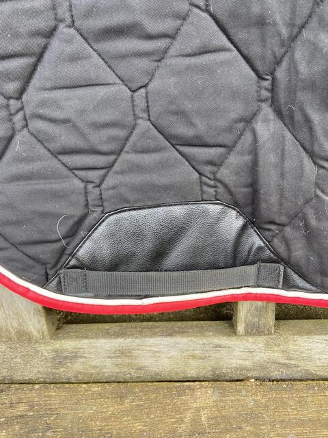 Tapis GEM noir et rouge