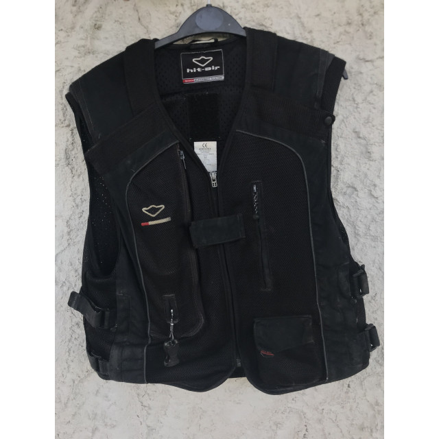 Gilet air bag hit air