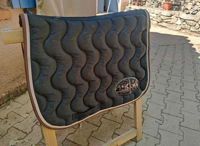 Tapis Jump in noir