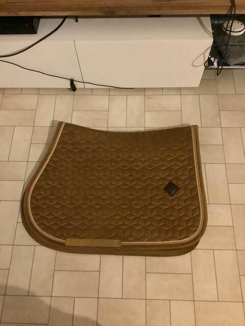 tapis Kentucky velvet moutarde+bonnet moutarde