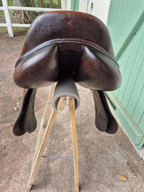 Selle eric thomas lugano Taille 17,5