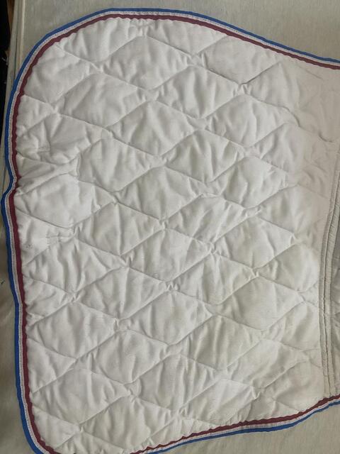 tapis fouganza blanc