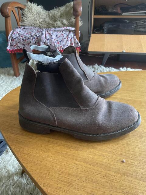 boots t 37