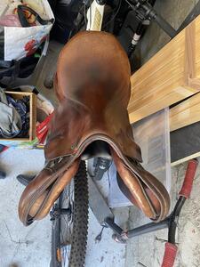 Selle Stübben 17,5 pouces