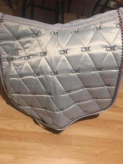 tapis d’équitation hkm