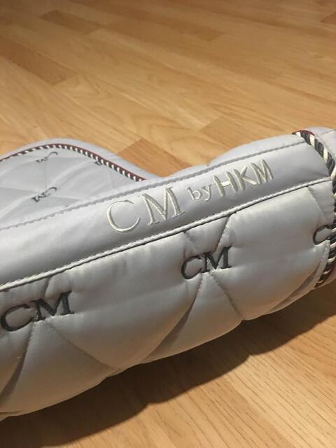 tapis d’équitation hkm